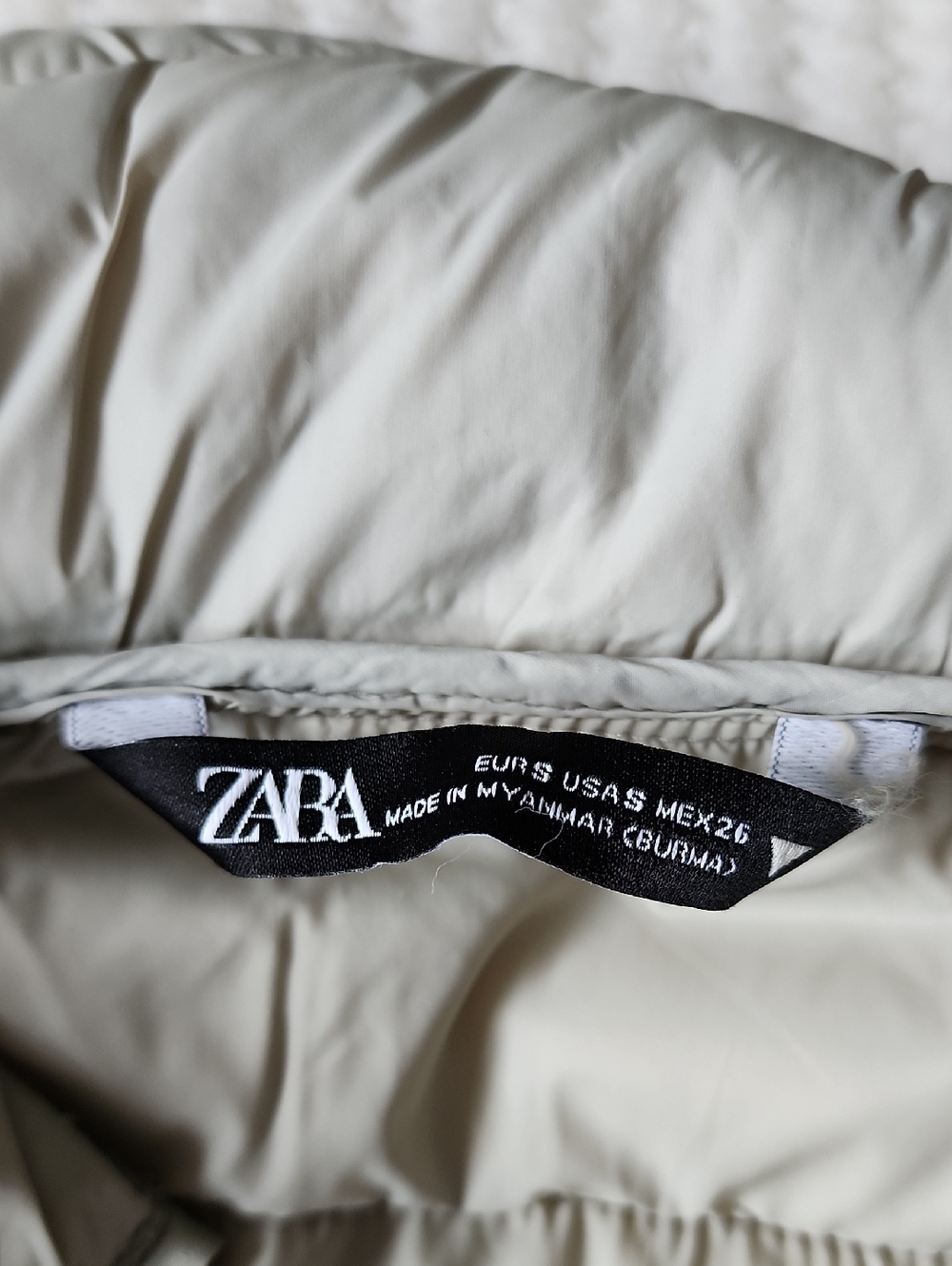Zara Gray Full Zip Vest - Picture 8 of 8